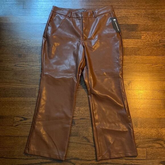 NWT Bagatelle Collection Curvy Brown Faux Leather Dress Pants Size Large - Picture 1 of 9